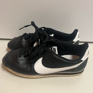 Nike Cortez Black White Size 6.5Y or 8 Womens Sneakers Retro Shoes